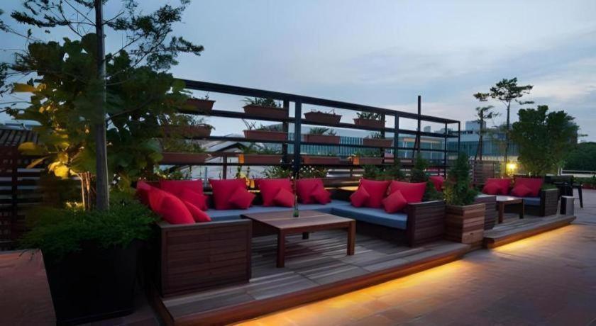 The Chambers Hotel George Town Exterior foto